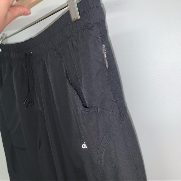 Adidas Track Pants Athletic Black White Mesh Zip Hem Women’s Size Medium - Picture 7 of 10